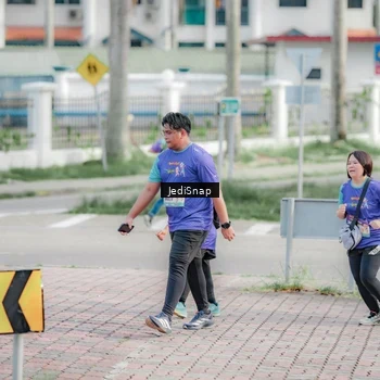 Runner Photo 8338852