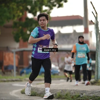 Runner Photo 8338853