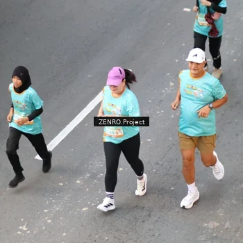 Runner Photo 8338858