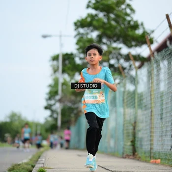 Runner Photo 8338861