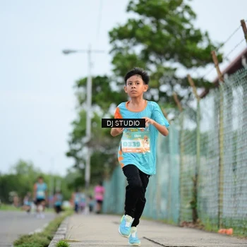 Runner Photo 8338876