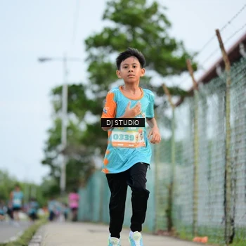Runner Photo 8338877