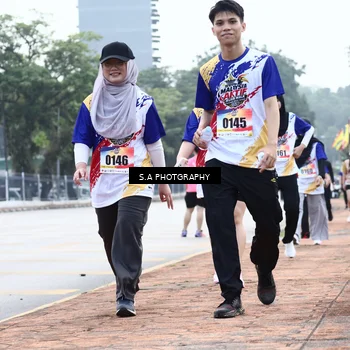 Runner Photo 8338896