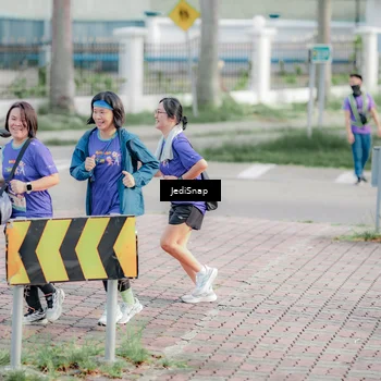 Runner Photo 8338914