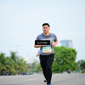 Runner Photo 8338915