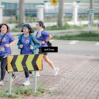 Runner Photo 8338920