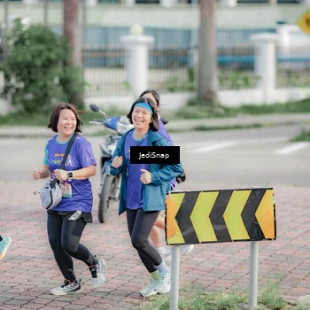 Runner Photo 8338931