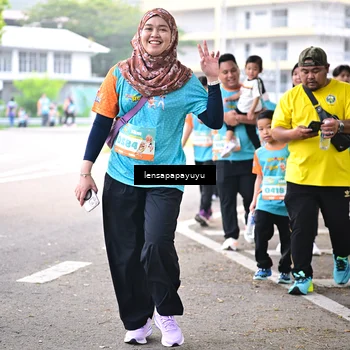 Runner Photo 8338944