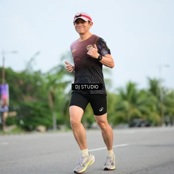 Runner Photo 8338972