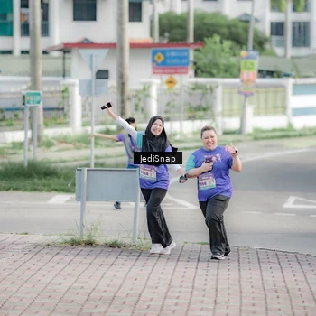 Runner Photo 8338990