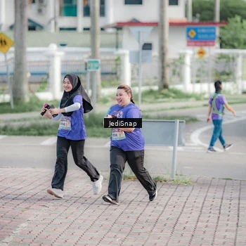 Runner Photo 8338992