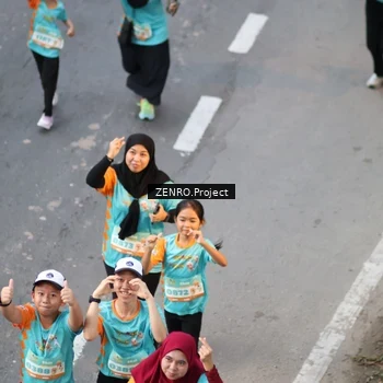 Runner Photo 8339006