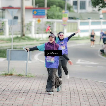 Runner Photo 8339013