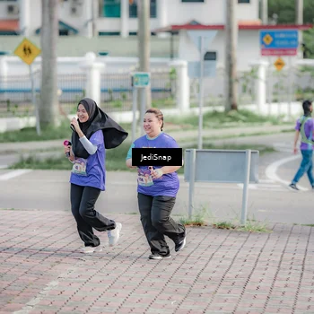 Runner Photo 8339026