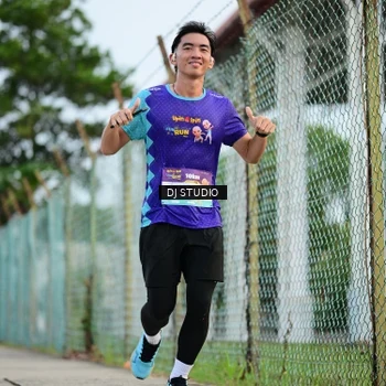 Runner Photo 8339030
