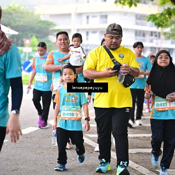Runner Photo 8339046