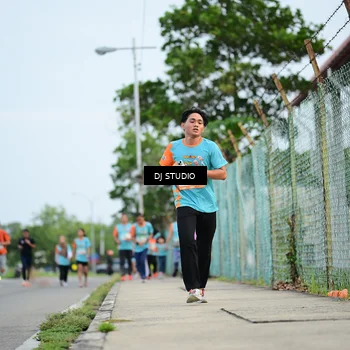 Runner Photo 8339063