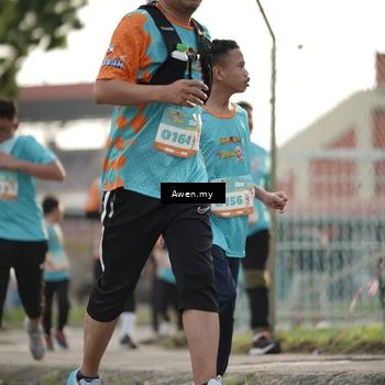 Runner Photo 8339068