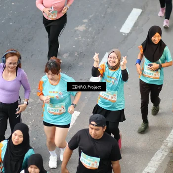 Runner Photo 8339084