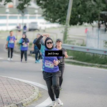 Runner Photo 8339120