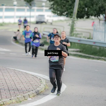 Runner Photo 8339121