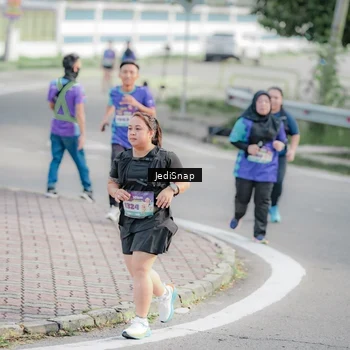 Runner Photo 8339188
