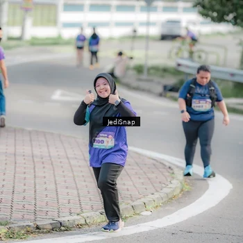 Runner Photo 8339225