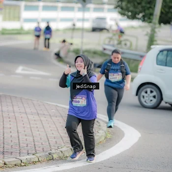 Runner Photo 8339231