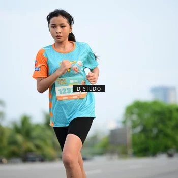 Runner Photo 8339243