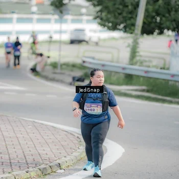Runner Photo 8339259
