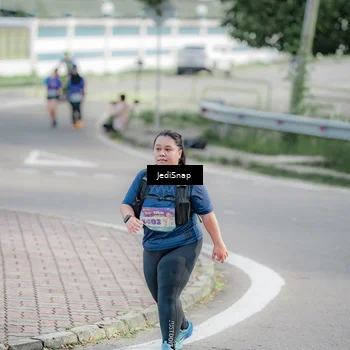 Runner Photo 8339272