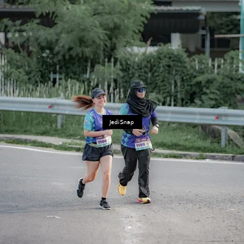 Runner Photo 8339353