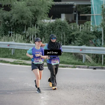 Runner Photo 8339363
