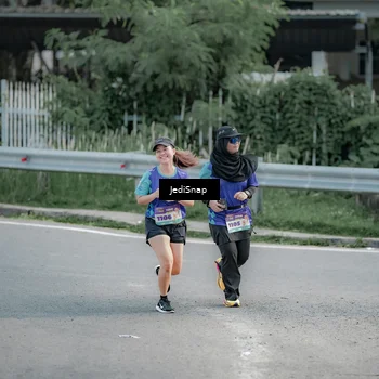 Runner Photo 8339365