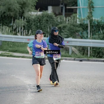 Runner Photo 8339400