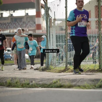 Runner Photo 8339405