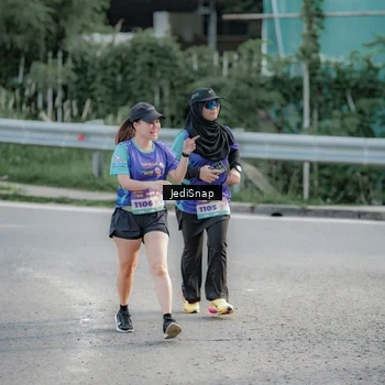 Runner Photo 8339406