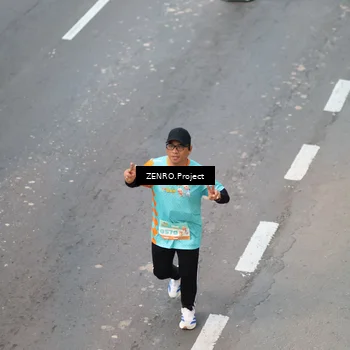 Runner Photo 8339410