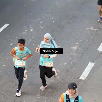 Runner Photo 8339428