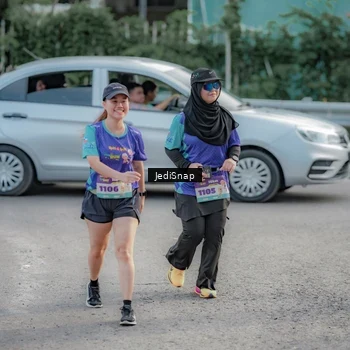 Runner Photo 8339436