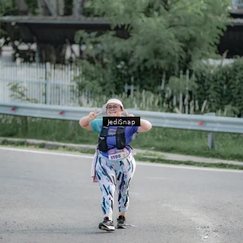 Runner Photo 8339475