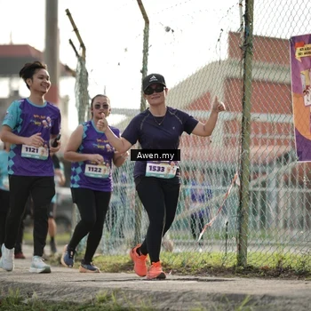 Runner Photo 8339504