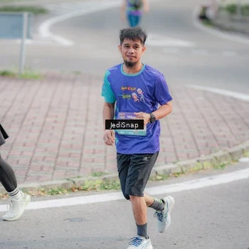 Runner Photo 8339533