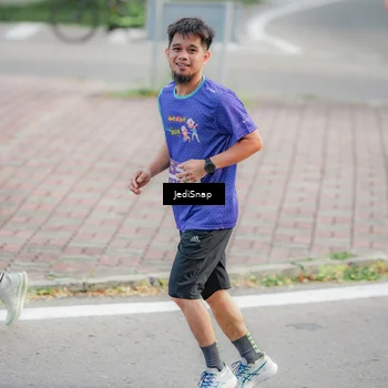 Runner Photo 8339547