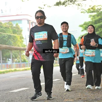 Runner Photo 8339571