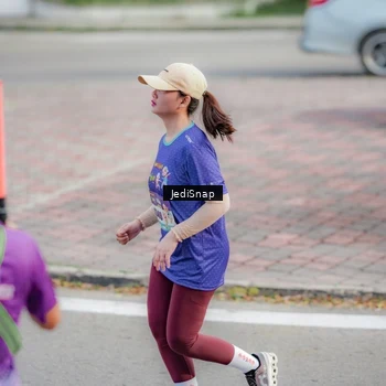 Runner Photo 8339682