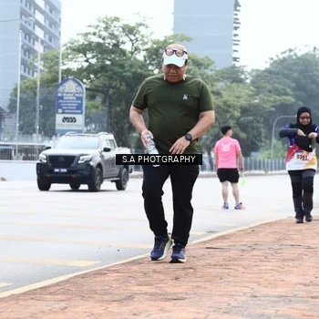 Runner Photo 8339692
