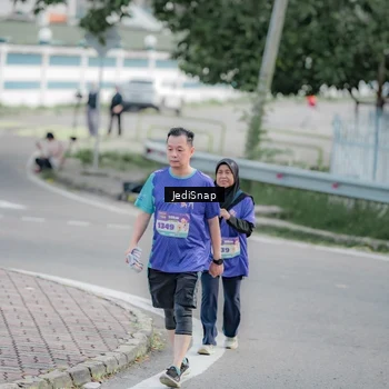Runner Photo 8339706