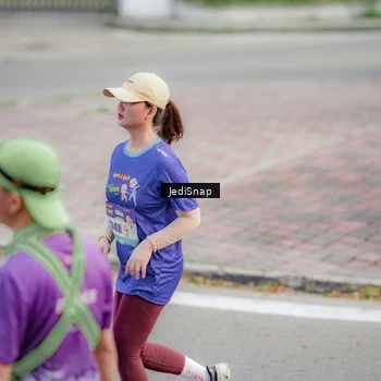 Runner Photo 8339714