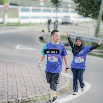 Runner Photo 8339748